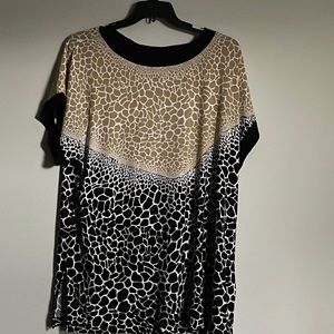 Giraffe Blouse, short sleeved